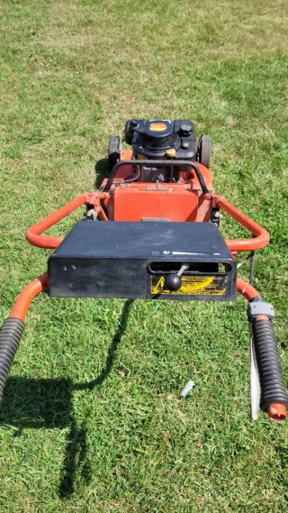 Cortacésped profesional Outils Wolf 9 CV kawasaki