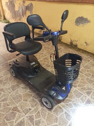 Moto movilidad reducida scooter azul