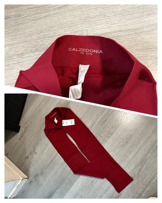 Legging rojo-burdeos básico acampanado.