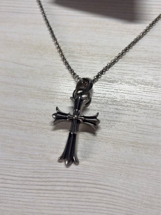 Colgante Cruz Chrome Hearts