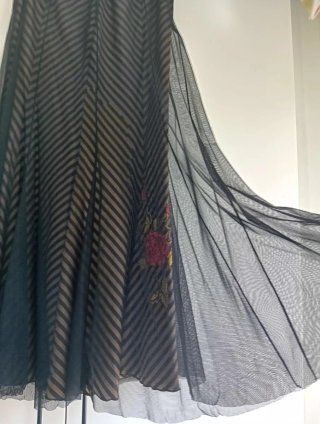 Falda larga fiesta/cóctel negra y marrón.