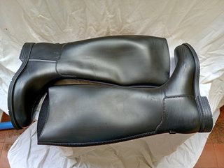 BOTAS DE AGUA ALTAS NEGRO NUMERO 39 MARCA DECATHLO