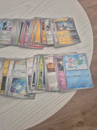 Lote 100 cartas Pokémon TCG Surging Sparks