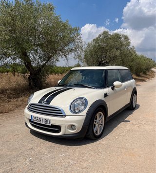 Mini Clubman en perfecto estado, cambio automático