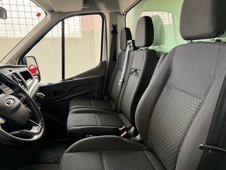 Ford Transit caja cerrada plataforma elevadora '21