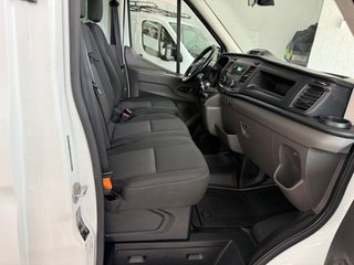 Ford Transit caja cerrada plataforma elevadora '21