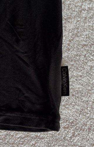 Camiseta de pijama negra de modal de Calvin Klein