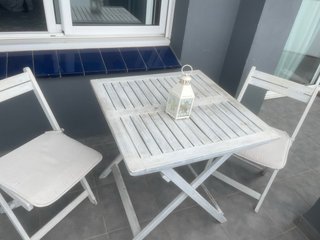 Mesa y 2 Sillas Terraza Madera Blanca