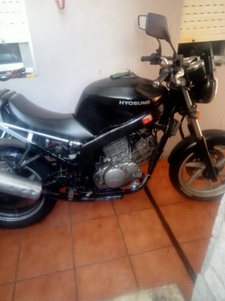 Hyosung GT 125 Naked 2006 Carburación
