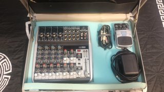 Behringer Xenyx Q1202 USB Mezclador