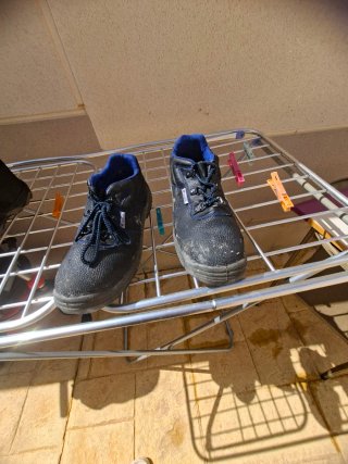 Botas de trabajo negras y azules