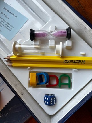 Dicciopinta - Juego de mesa familiar