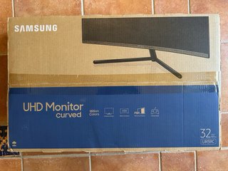 Monitor Samsung 32” Curvo 4K UHD (U32R590CWU)