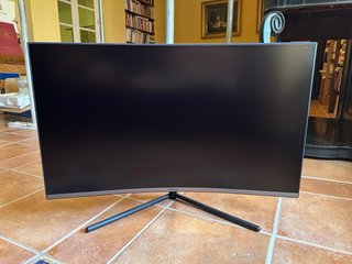 Monitor Samsung 32” Curvo 4K UHD (U32R590CWU)