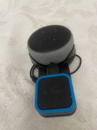 Alexa amazon con cable de carga