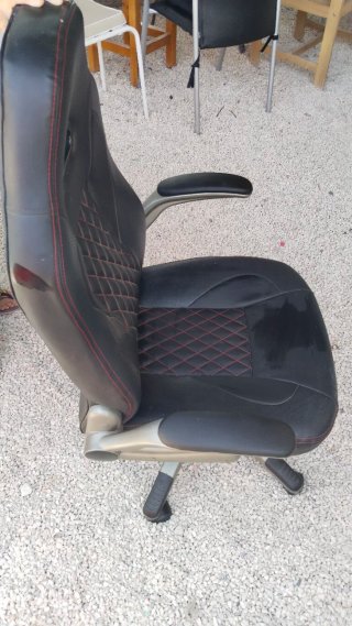 Sillón de oficina negro