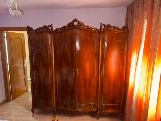 Armario de dormitorio de madera