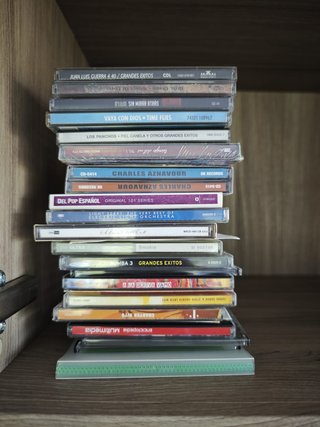 Lote de CDs variados pop, latinos y clásicos