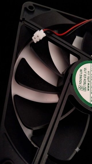 Ventoinha DC BUSHLESS FAN 13.5cm 12V