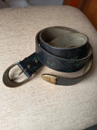 Cinturón Mujer Negro con Hebilla Dorada