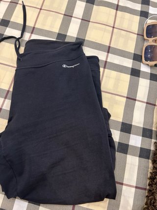 Pantalón Pirata Deportivo Champion Negro