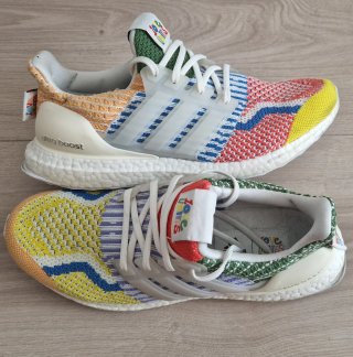 Zapatilla Adidas Ultraboost 5.0 DNA LGBT