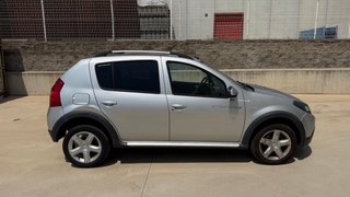Dacia Sandero 2012