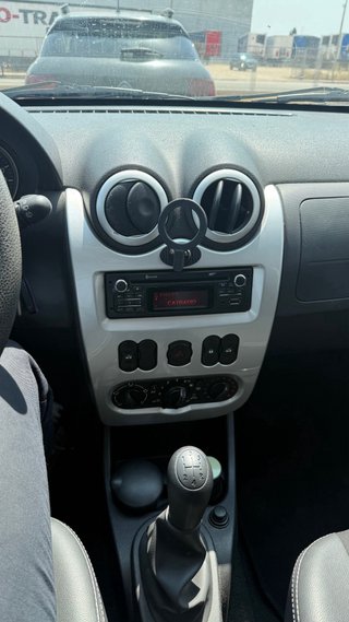 Dacia Sandero 2012