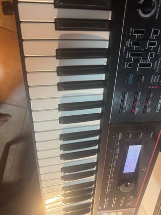 Sintetizador Roland JUNO-DS