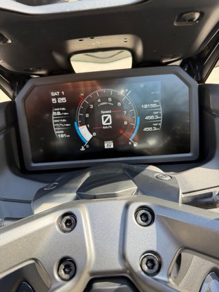 Yamaha TMAX 2023 Maxi Scooter Negra/Verde