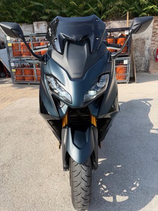 Yamaha TMAX 2023 Maxi Scooter Negra/Verde