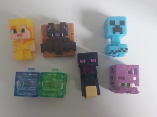 Figuras Minecraft Kinder Joy LEER DESCRIPCIÓN