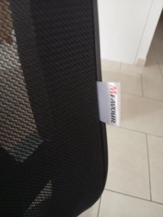 Silla ergonómica de oficina negra