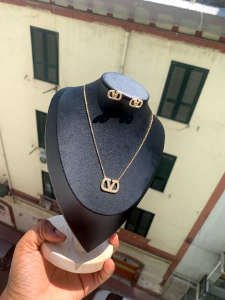 Set Collana e Orecchini V Dorati