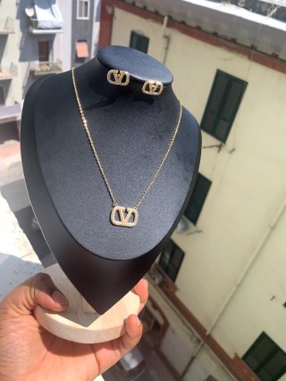 Set Collana e Orecchini V Dorati