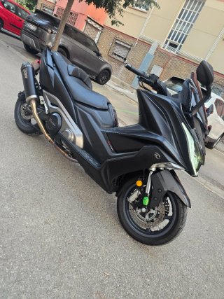 Kymco AK 550 ABS 2018 - Cambio por Naked carnet A