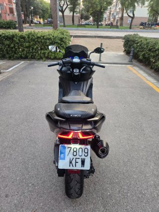 Kymco AK 550 ABS 2018 - Cambio por Naked carnet A