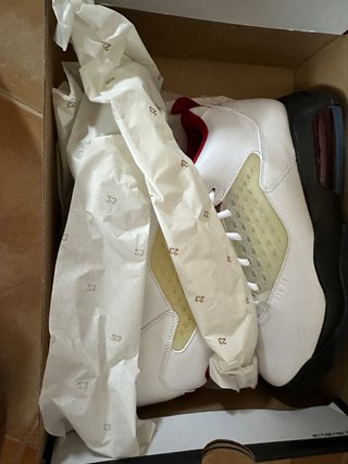 Nike Air Jordan Blancas y Rojas