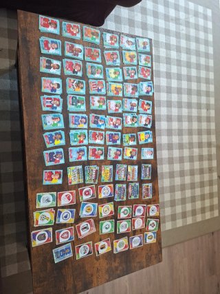 Cromos Mundial 2026 listas SIN BANDERA SON REPES