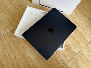 MacBook Air M2 13" 512gb ssd, 8gb ram, 100% bateri