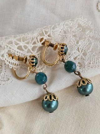Pendientes antiguos metal dorado