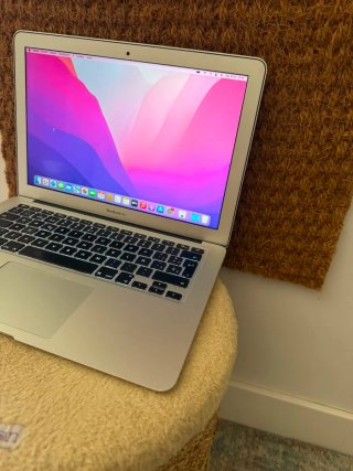 MacBook Air 2017 i7/8/256