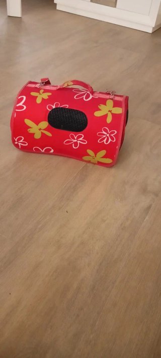 Transportín para gatos rojo y amarillo