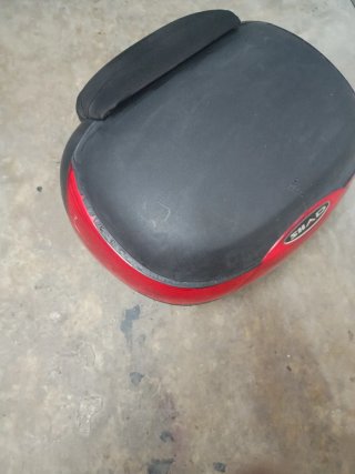 Baúl Moto SHAD 46 con Soporte
