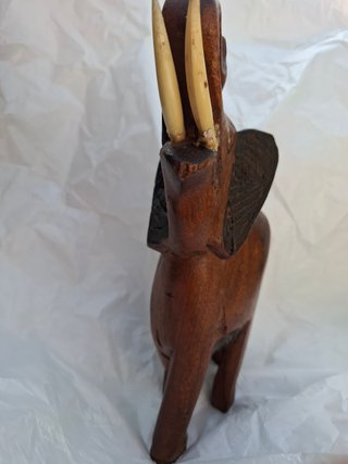 Elefante de Madera Arte