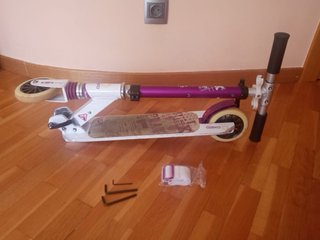 Patinete Oxelo Play 5 Blanco y Morado. Junior