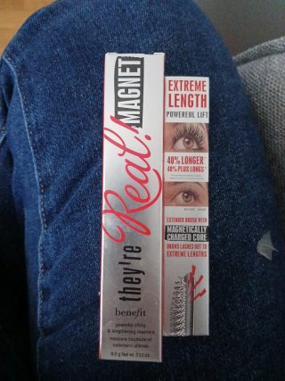 2 mascaras de pestañas de Benefit