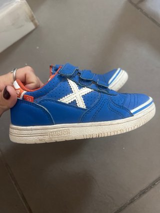 Zapatillas Munich niño azul y rojo