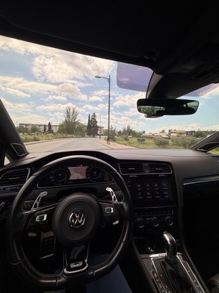 Volkswagen Golf R310