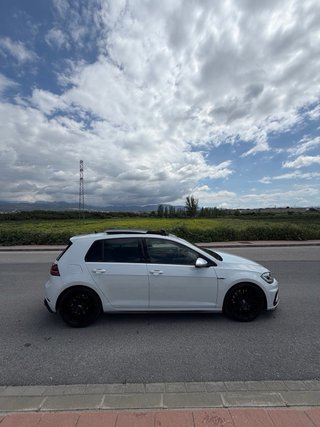 Volkswagen Golf R310